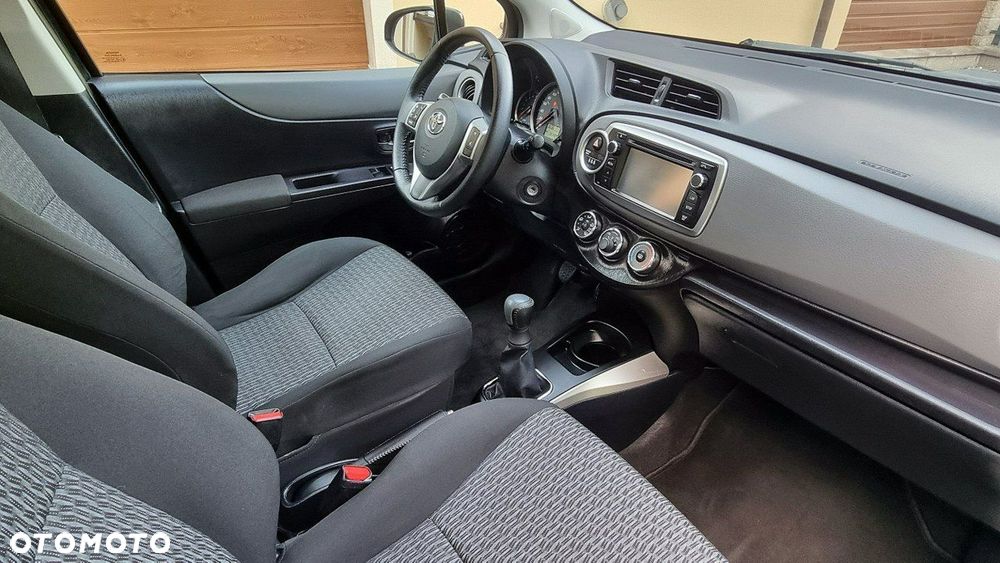 Toyota Yaris - 12