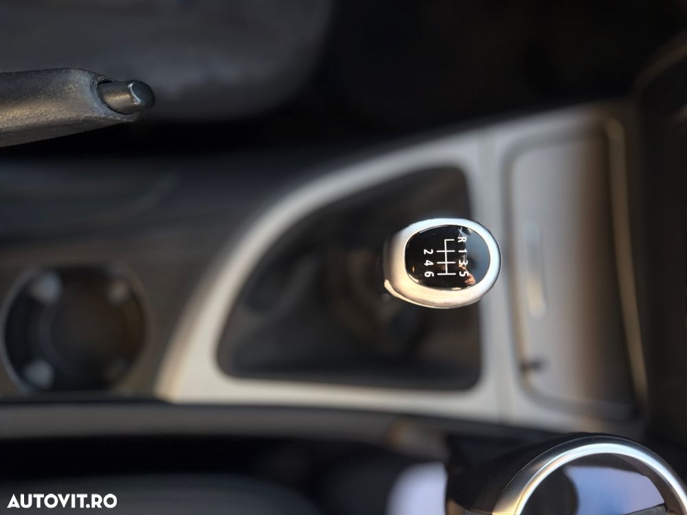 BMW Seria 1 116i Edition Sport - 8