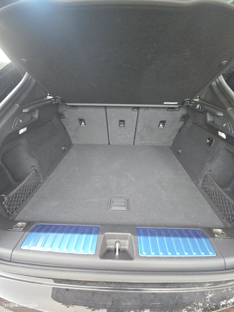 Porsche Macan Electric - 28