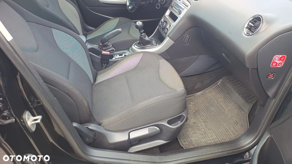 Peugeot 308 SW e-HDi FAP 110 Stop&Start Family - 23