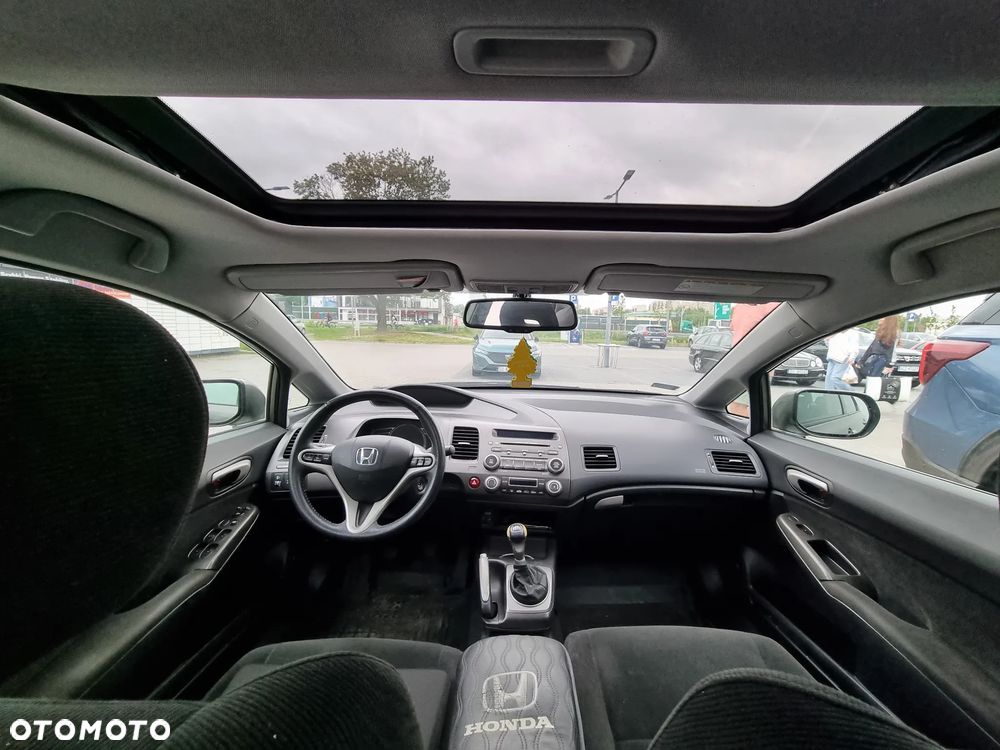Honda Civic 1.8 Executive - 19