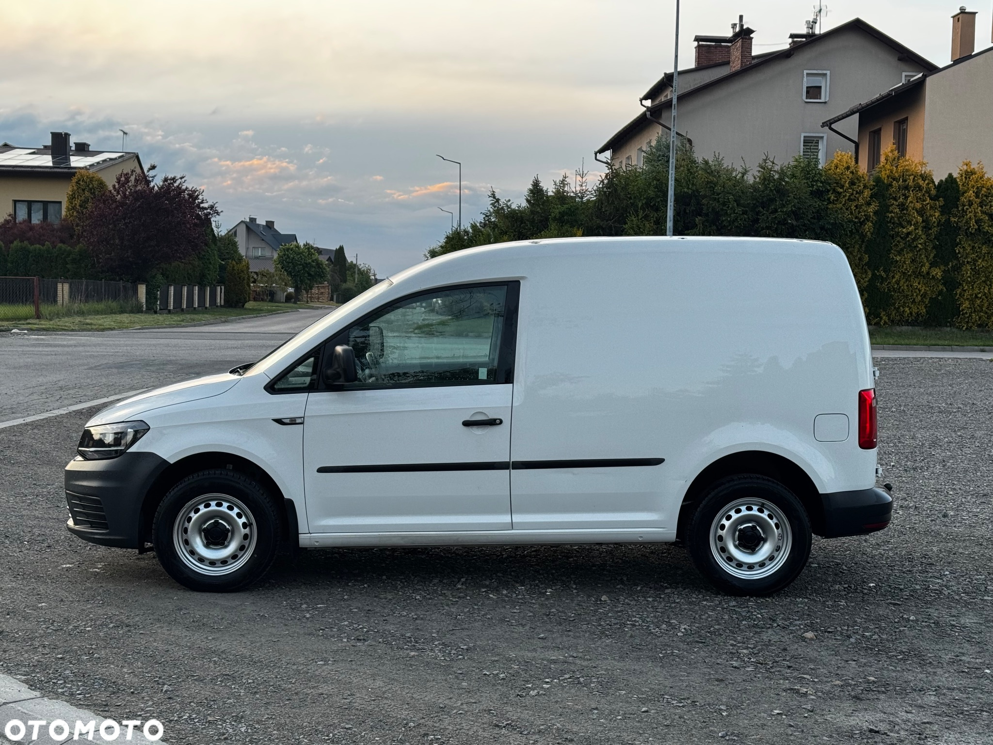 Volkswagen CADDY IV 1.4 benzyna 110KM LPG 6 biegów - 2