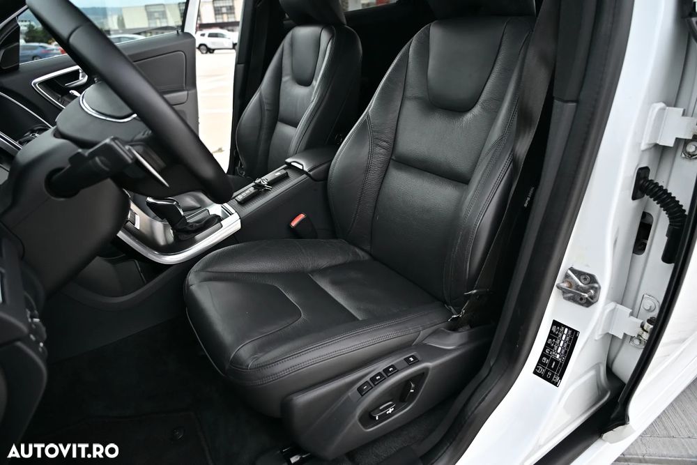 Volvo XC 60 D5 AWD Aut. Summum - 14