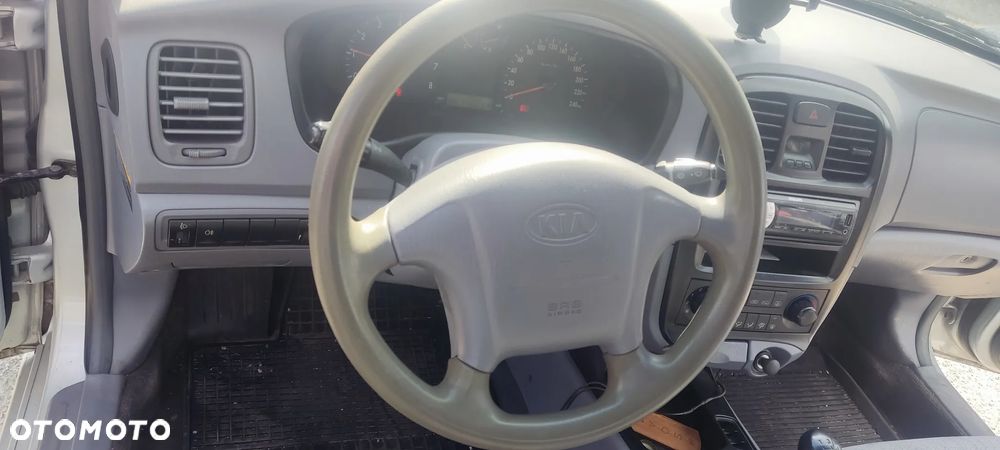 Kia Magentis 2.0 SLXi - 5