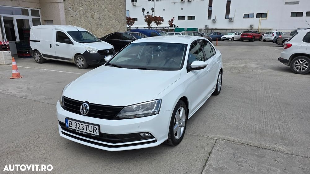 Volkswagen Jetta 1.2 TSI Comfortline - 3
