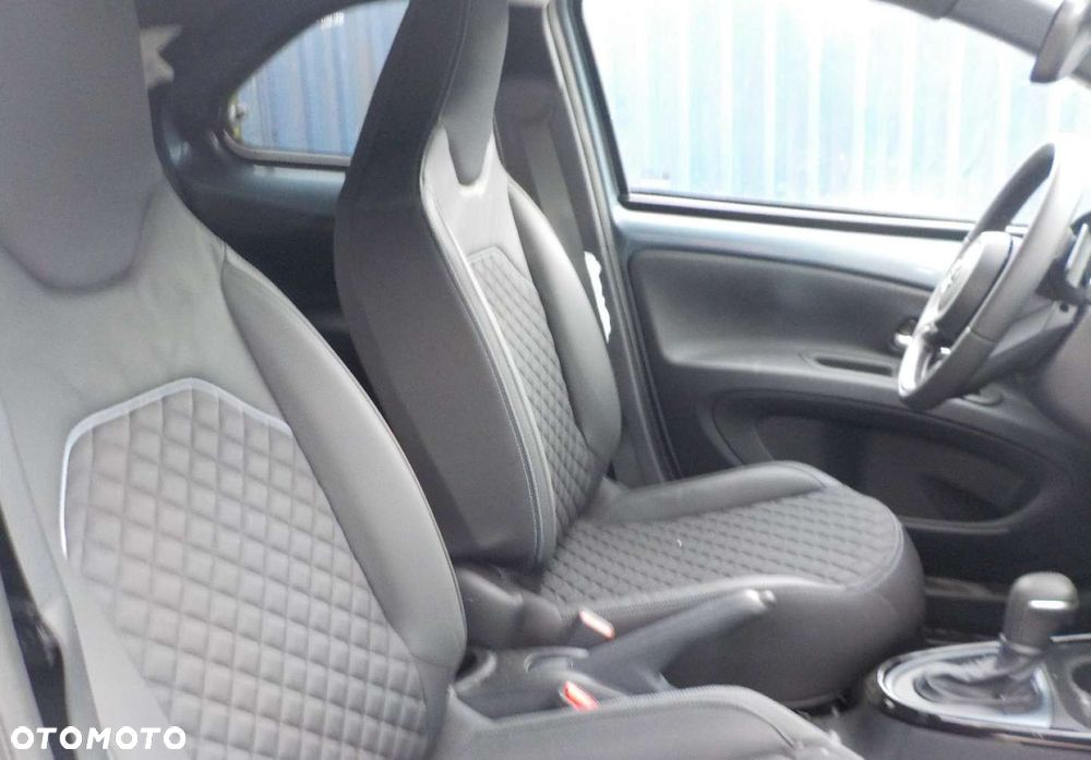 Toyota Aygo X - 17