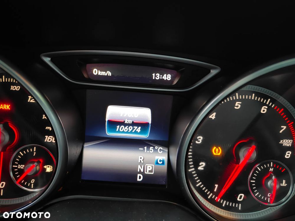 Mercedes-Benz CLA 250 7G-DCT UrbanStyle Edition - 16