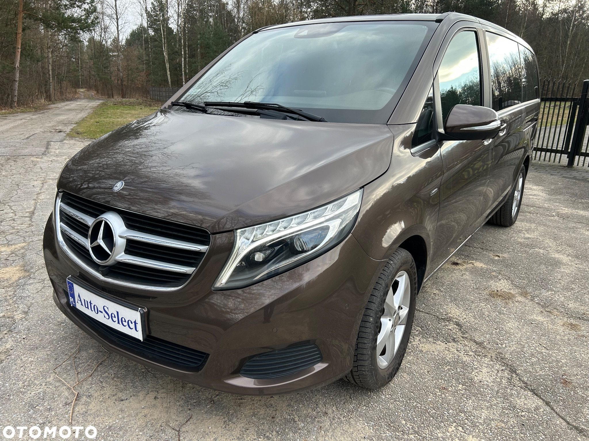 Mercedes-Benz Klasa V 250 d 4-Matic 7G-Tronic (d³ugi) - 10