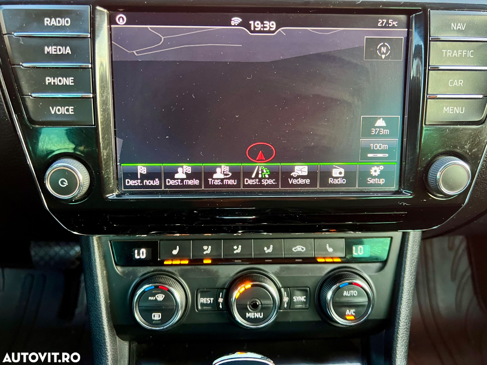 Skoda Superb Combi 1.6 TDI DSG Ambition - 29