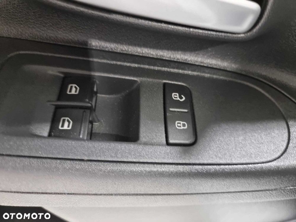 Volkswagen up! - 27