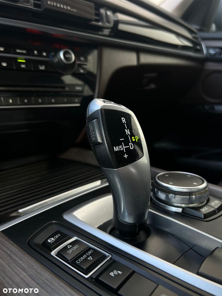 BMW X5 xDrive25d - 10
