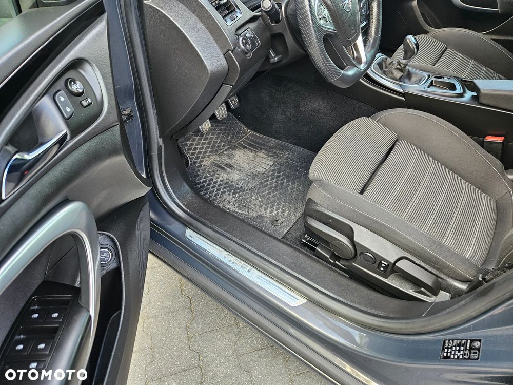 Opel Insignia - 15
