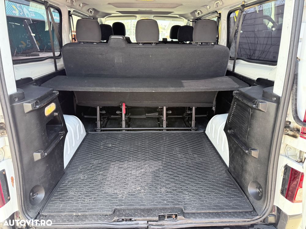 Renault Trafic - 13