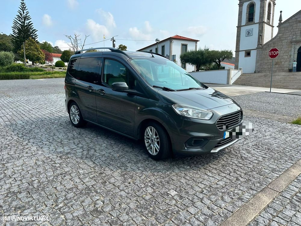 Ford Tourneo Courier - 2