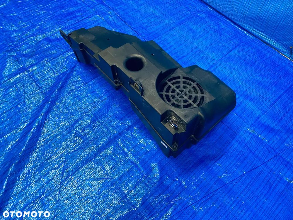 GŁOŚNIK NISKOTONOWY NAGŁOŚNIENIE SUBWOOFER BAGAŻNIKA AUDI A6 A7 C7 4G 2011- ; 4G9035381A ORYGINAŁ - 2