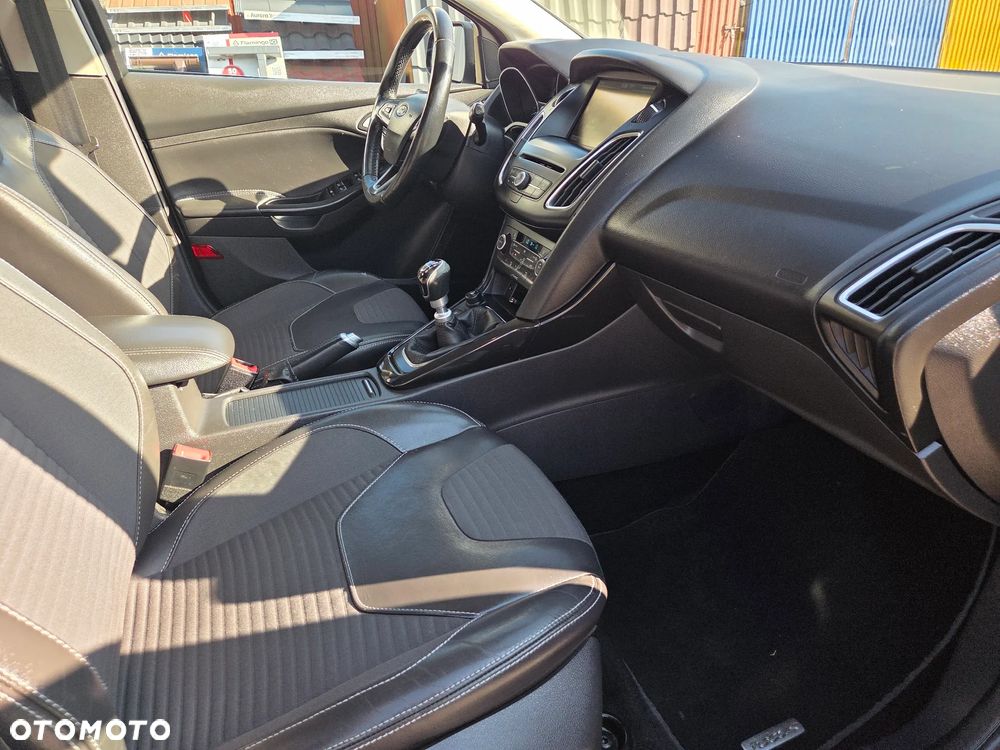 Ford Focus 1.0 EcoBoost Titanium ASS - 19