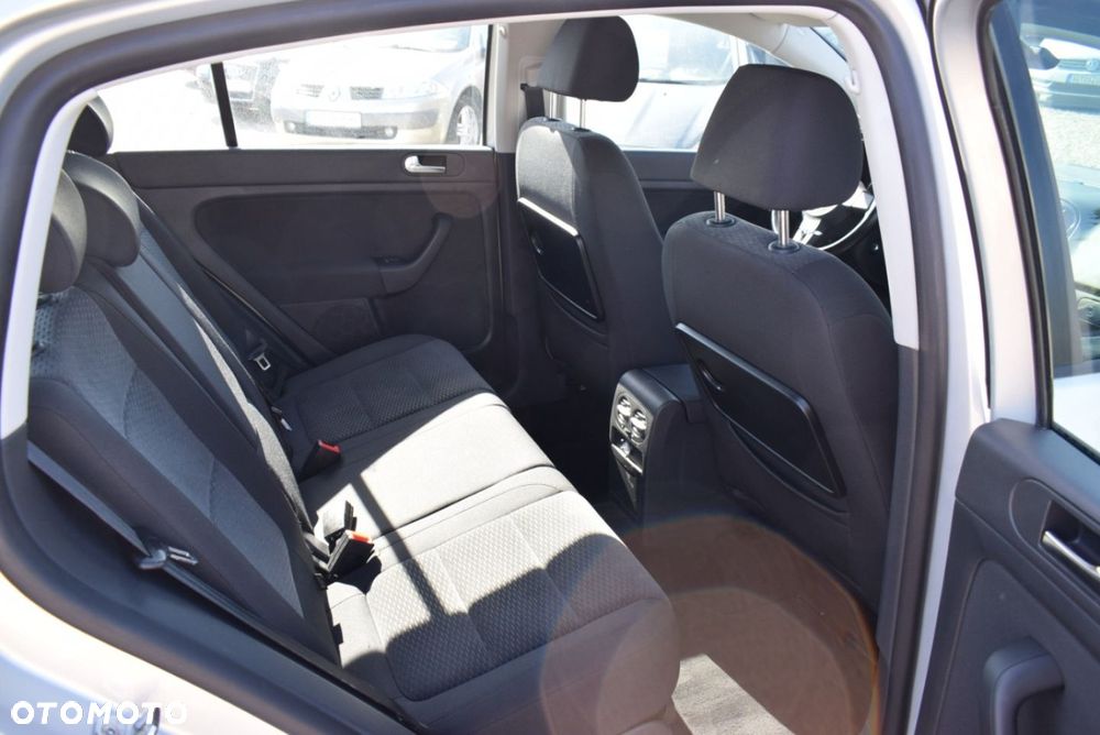 Volkswagen Golf Plus - 19