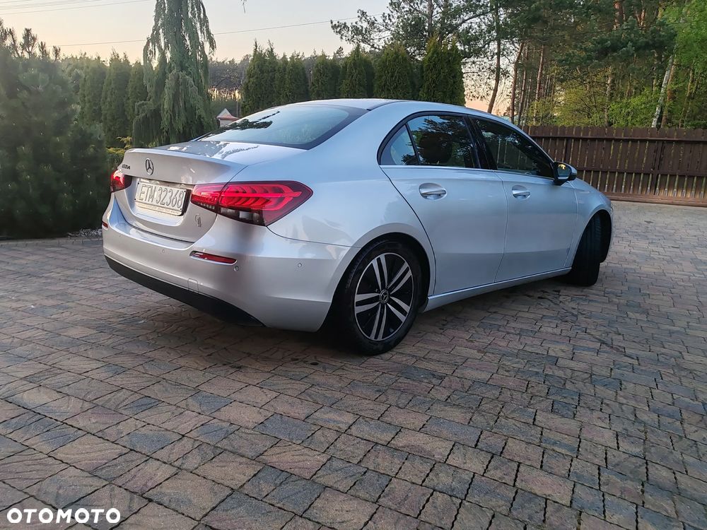 Mercedes-Benz Klasa A 180 d Edition 1 7G-DCT - 13