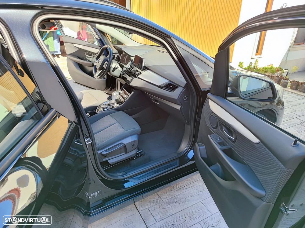 BMW 225xe Active Tourer - 14