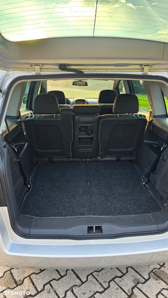 Opel Zafira 1.8 111 - 16