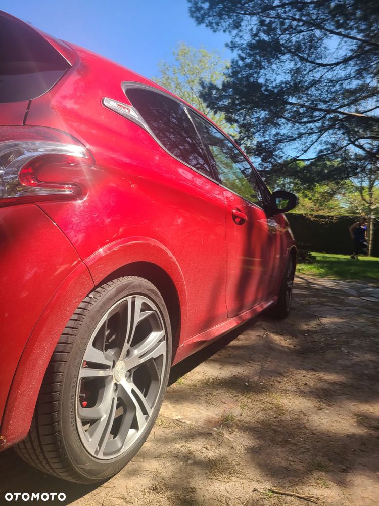 Peugeot 208 GTI 200 THP - 3