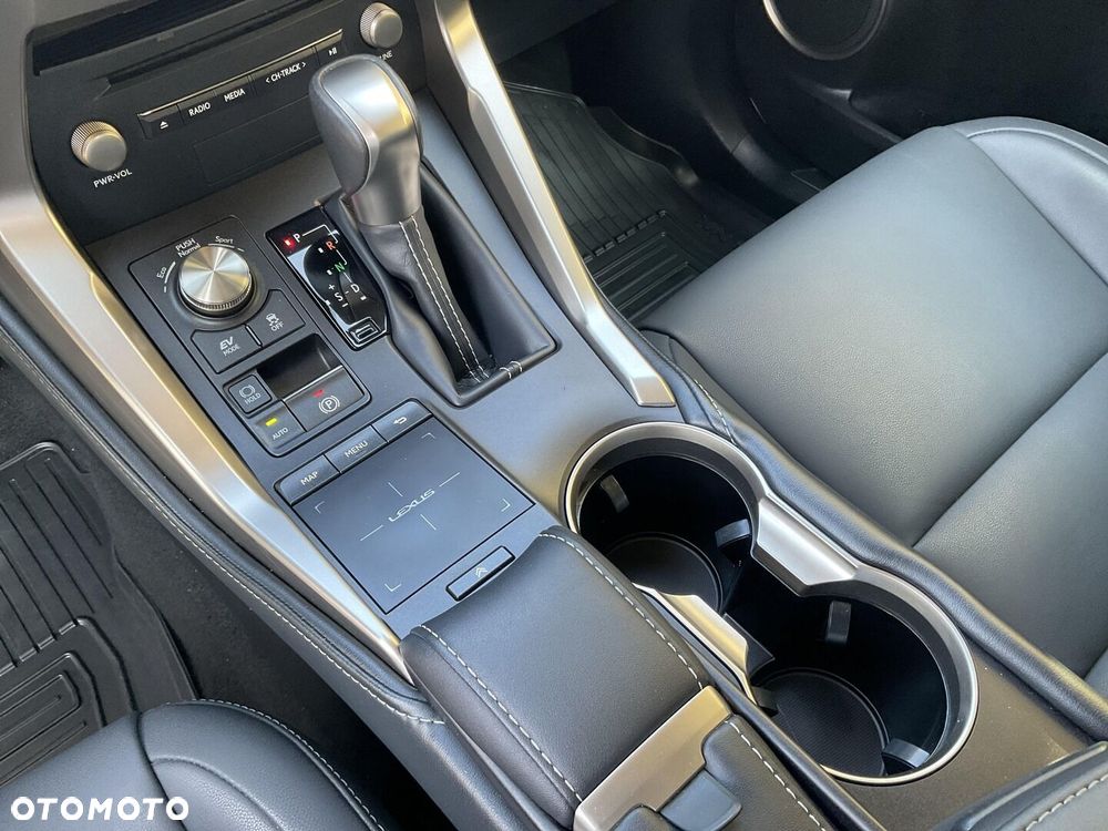 Lexus NX 300h F Impression AWD - 23