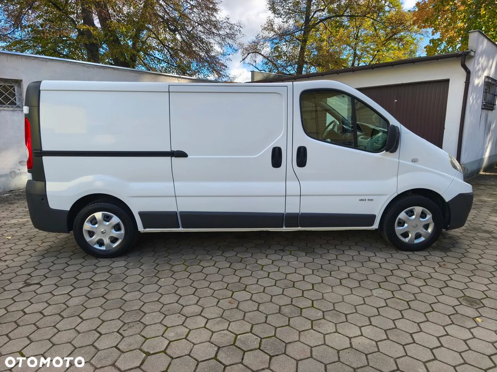 Renault Trafic Long L2H1 2.0dci Klima - 4