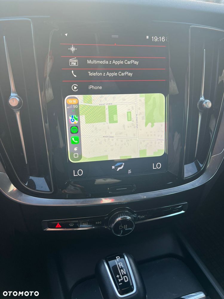 Volvo V60 T4 Momentum - 31