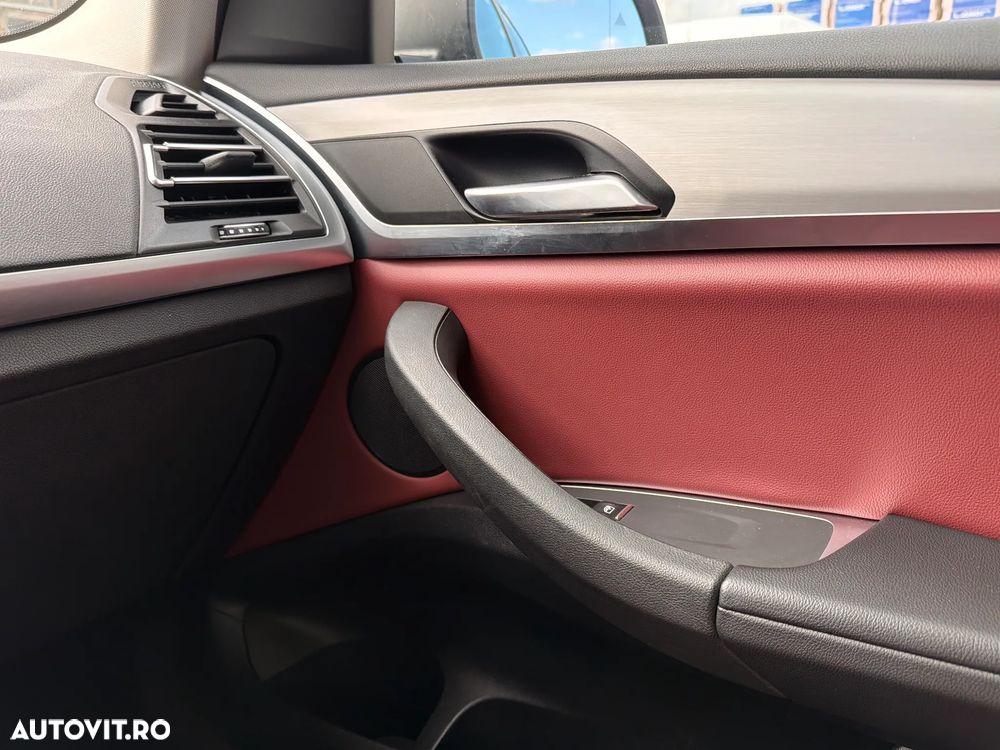 BMW X3 xDrive30e AT PHEV - 28