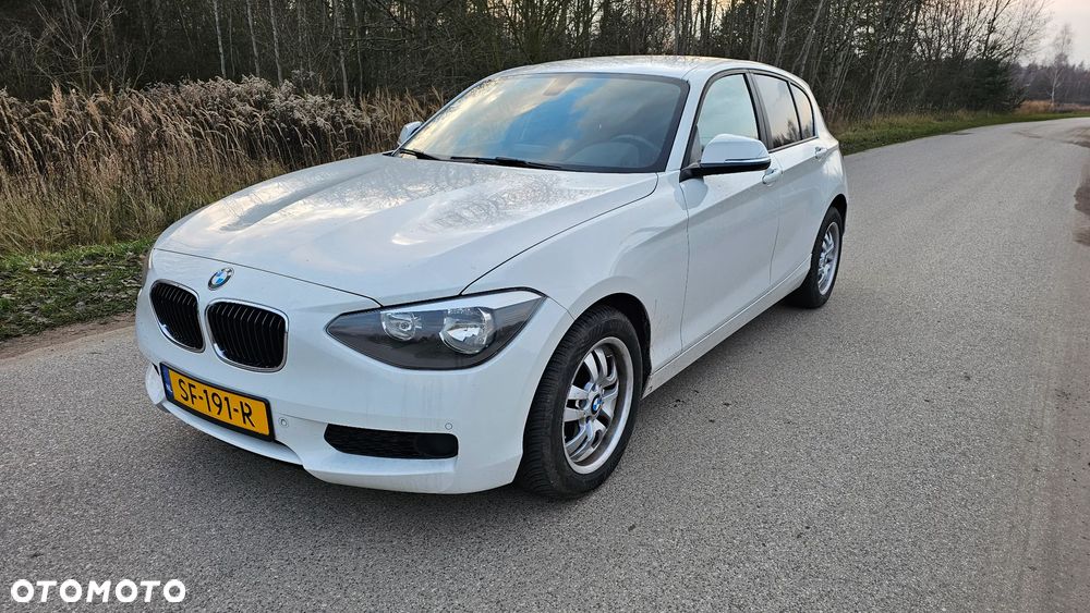 BMW Seria 1 116i Sport Line - 2