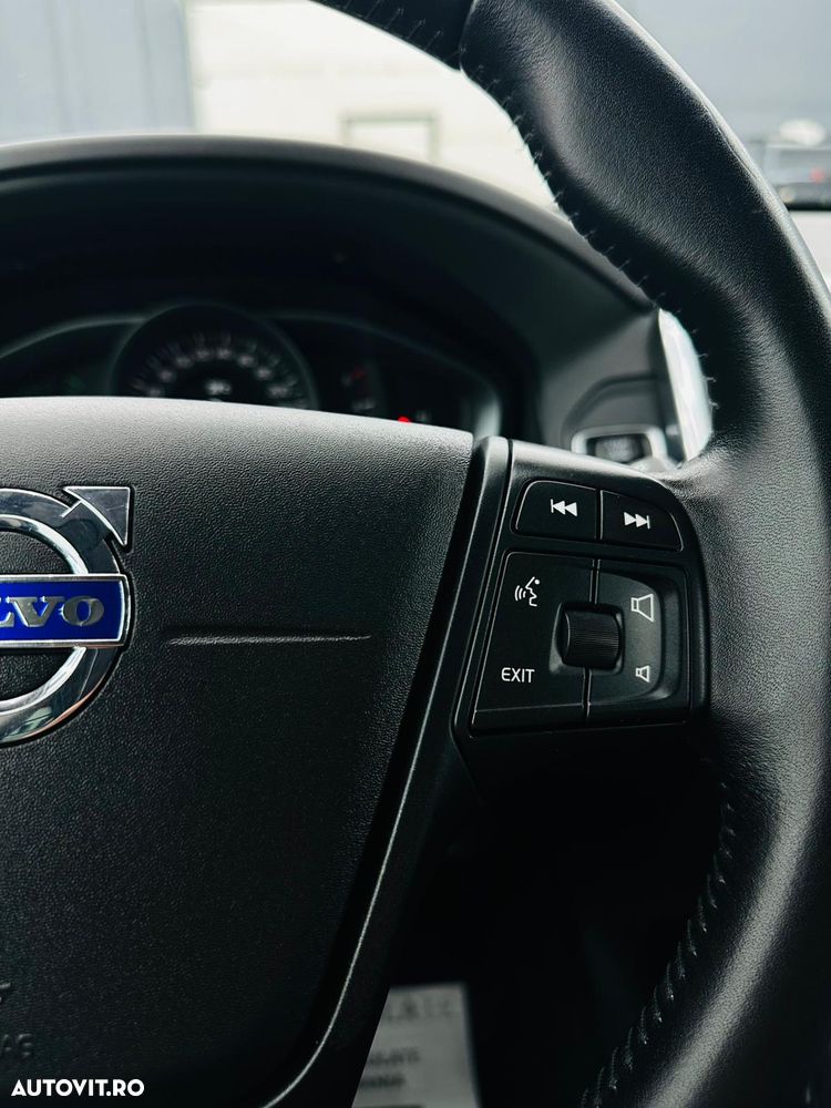 Volvo XC 60 D3 Kinetic - 33