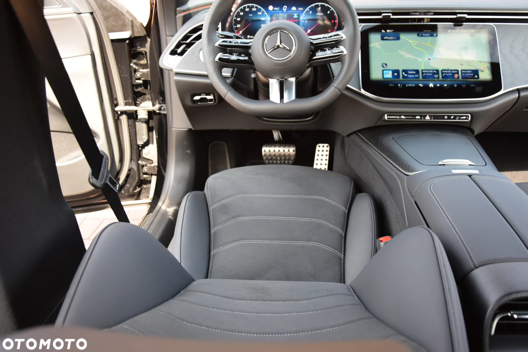 Mercedes-Benz Klasa E 220 d 4-Matic AMG/Avantgarde - 20