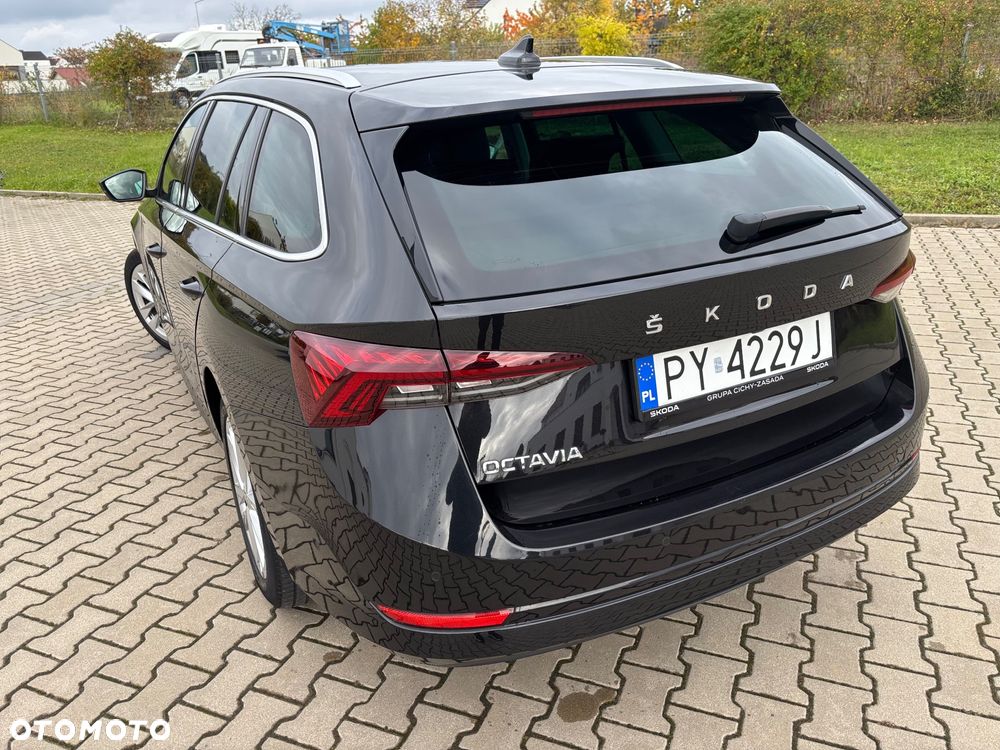 Skoda Octavia 2.0 TDI SCR Style DSG - 9