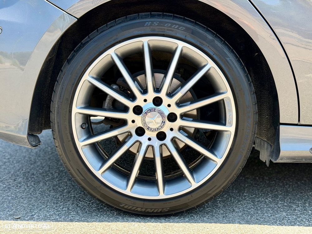 Mercedes-Benz A 180 d AMG Line - 18