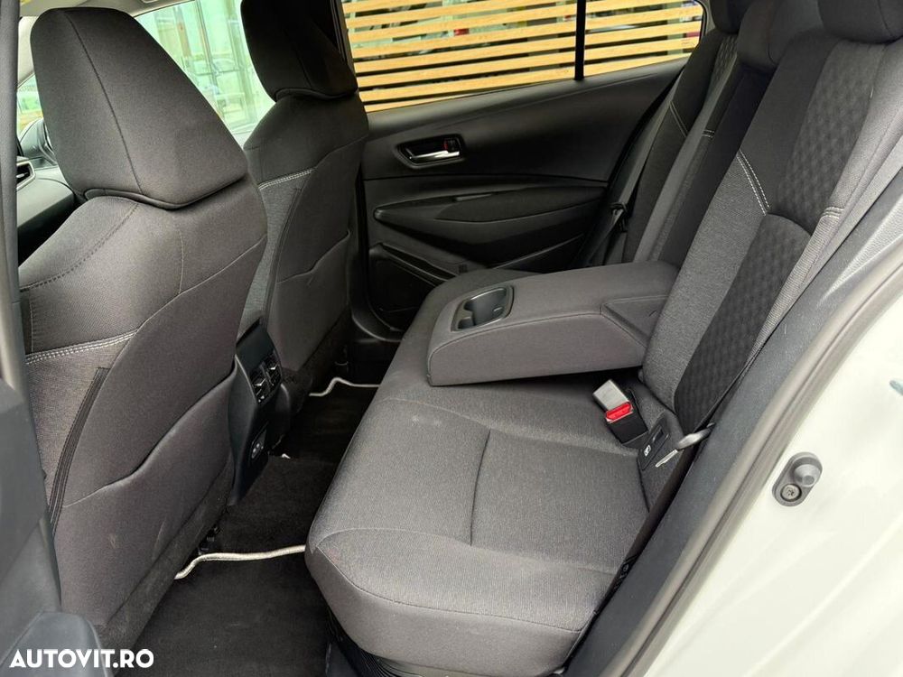 Toyota Corolla 1.8 HSD Dynamic - 15