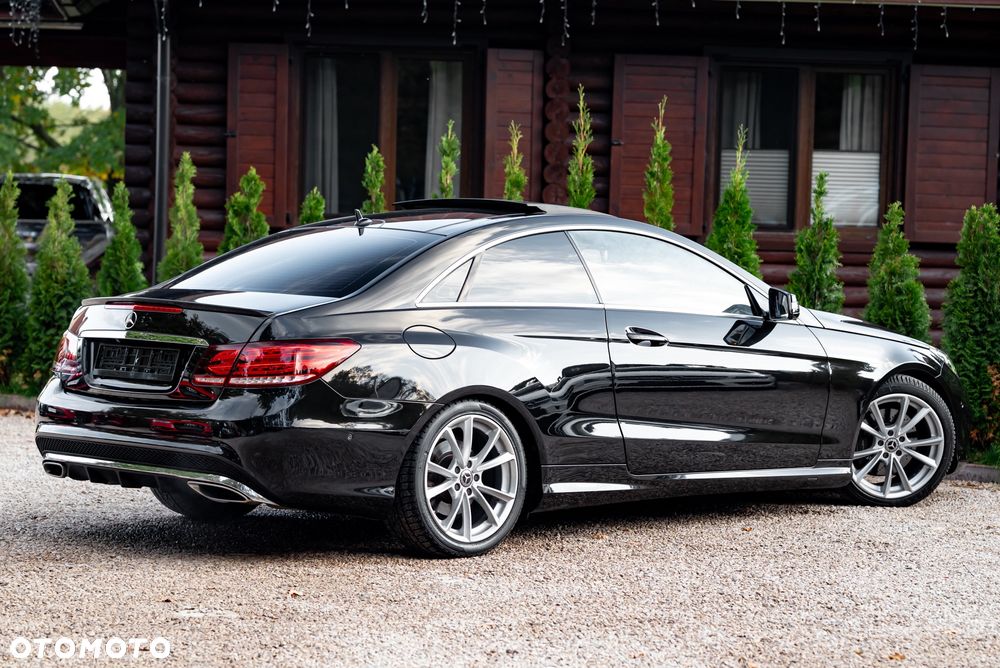 Mercedes-Benz Klasa E 250 Coupe 7G-TRONIC - 15