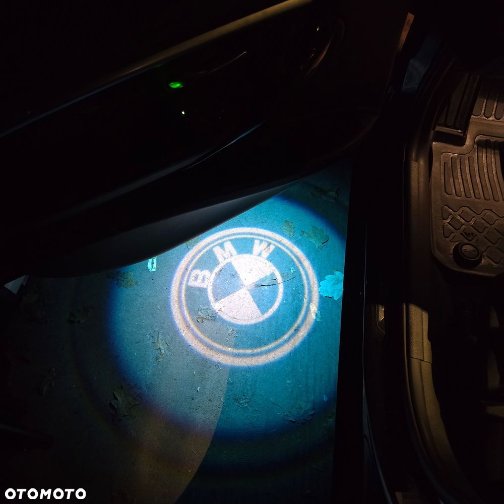 BMW Seria 3 320d Luxury Line - 13