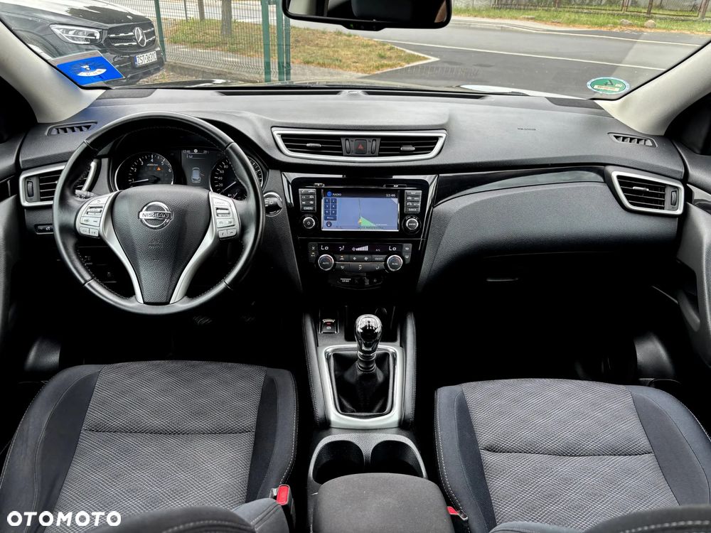 Nissan Qashqai 1.2 DIG-T N-Connecta EU6 - 18