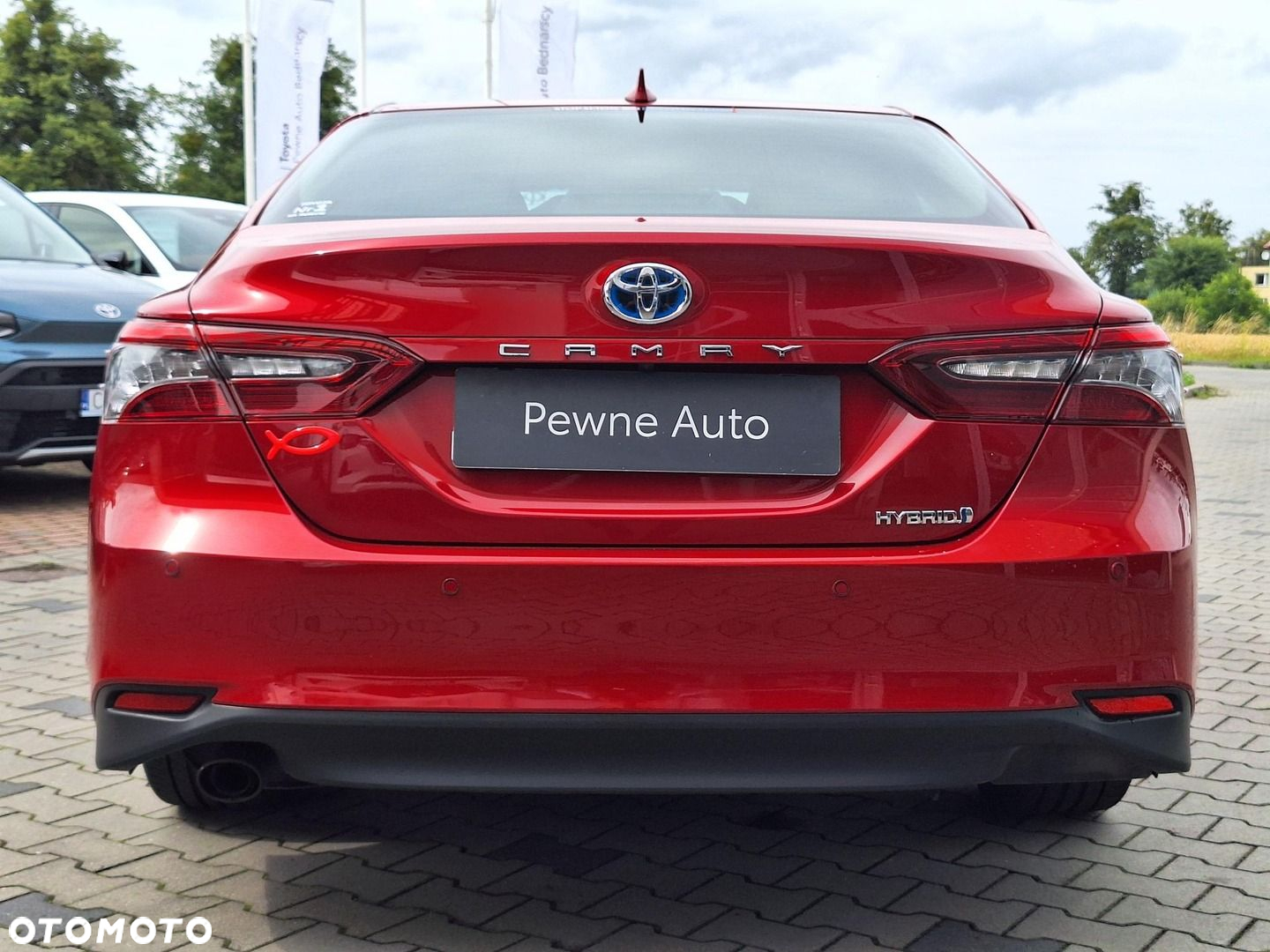 Toyota Camry - 6