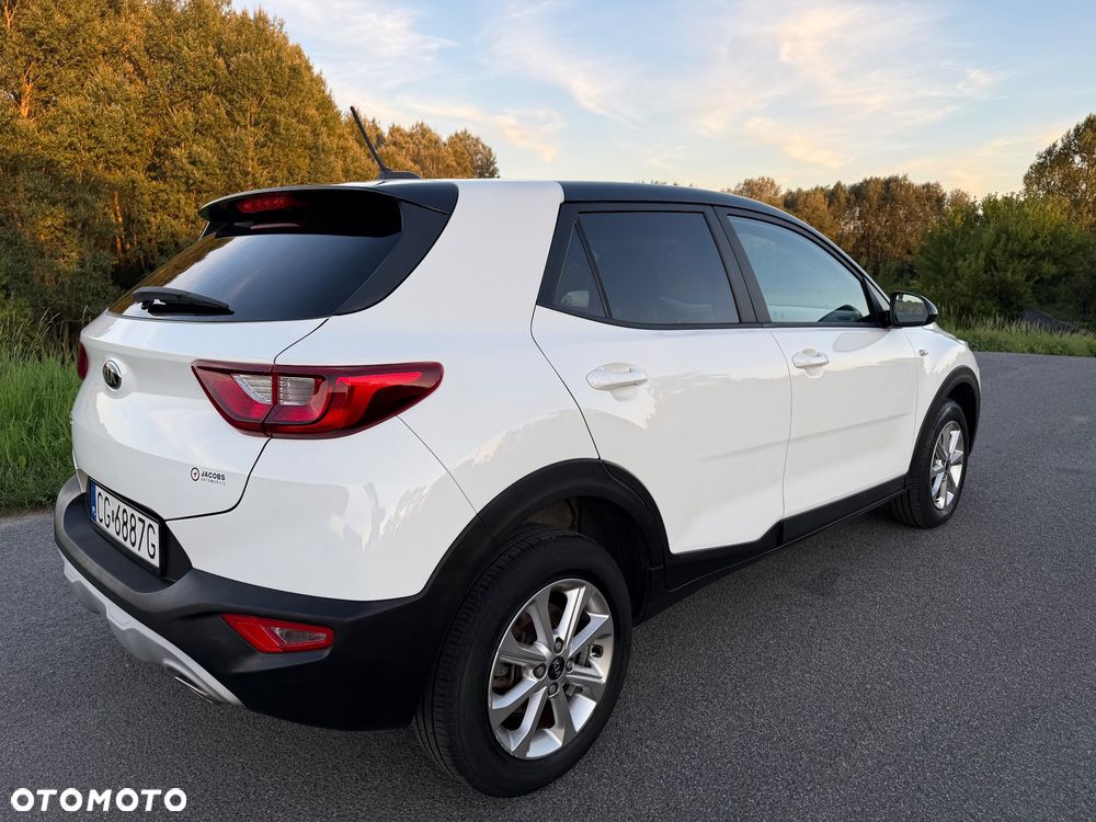 Kia Stonic 1.2 M - 10