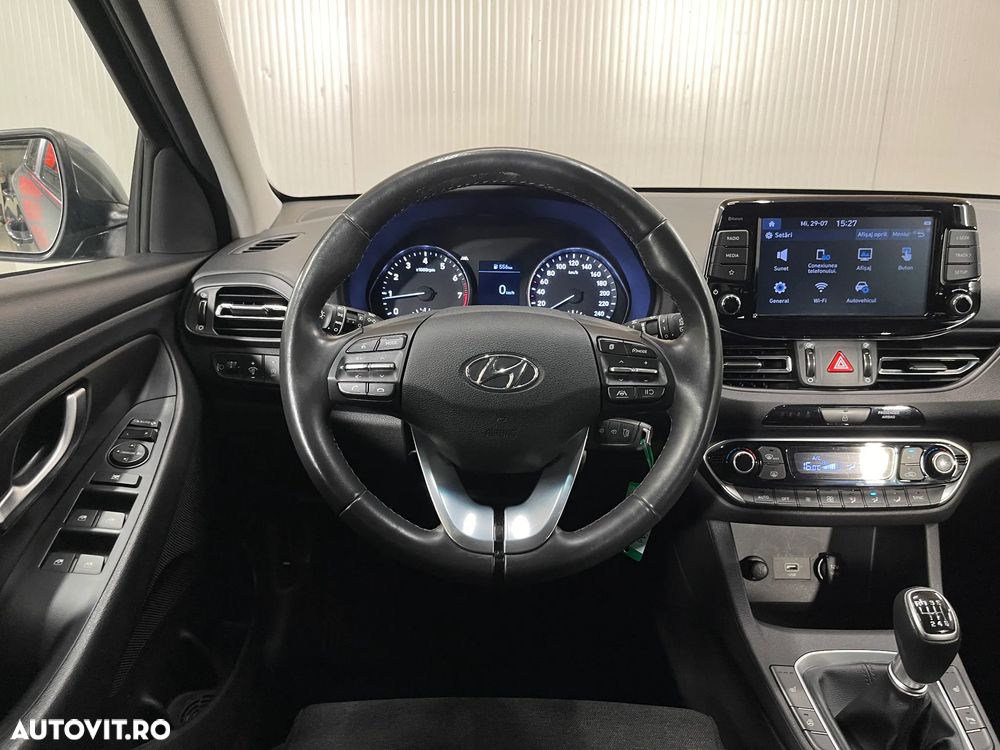 Hyundai i30 1.5 110CP M/T Highway - 7