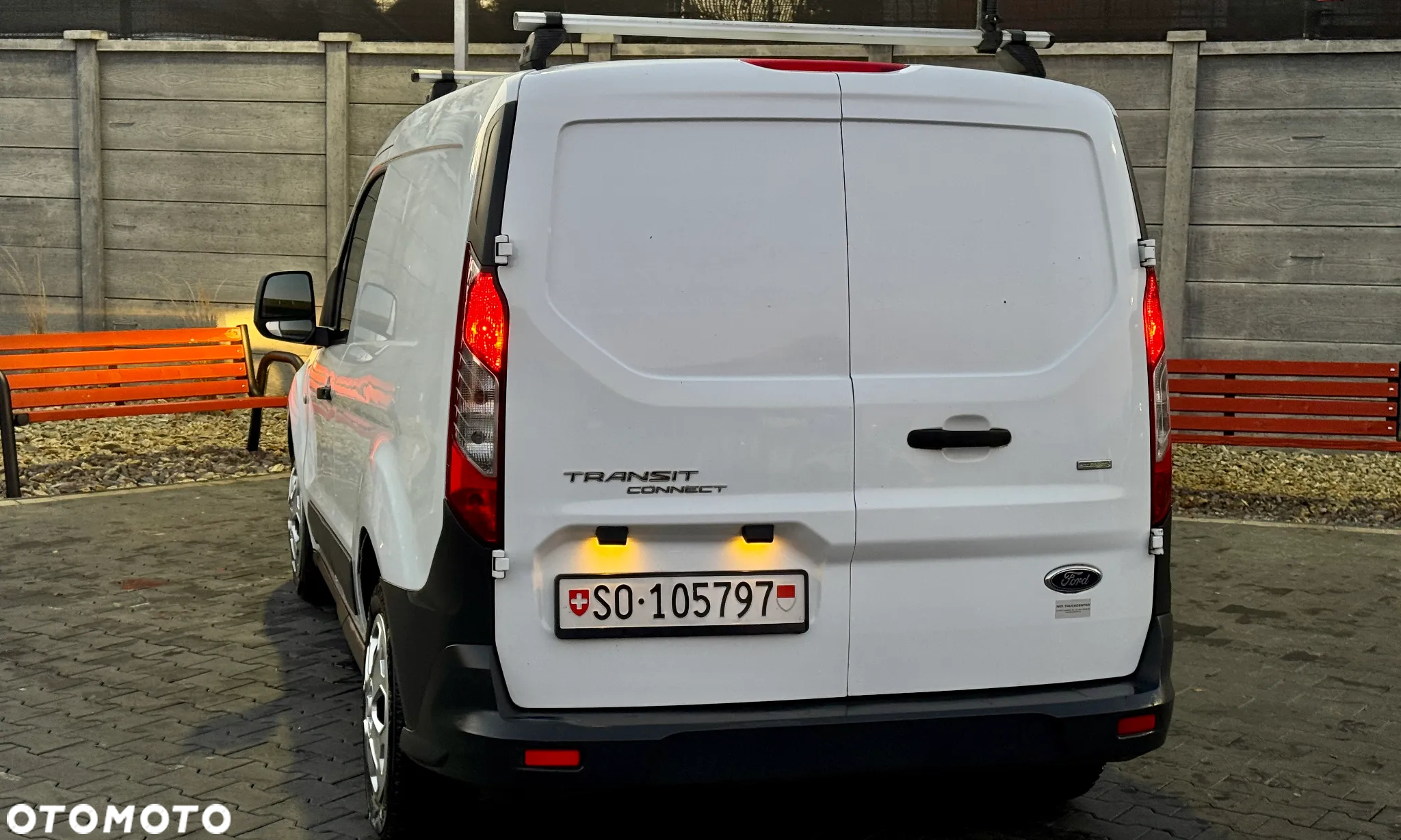 Ford Transit Connect - 12