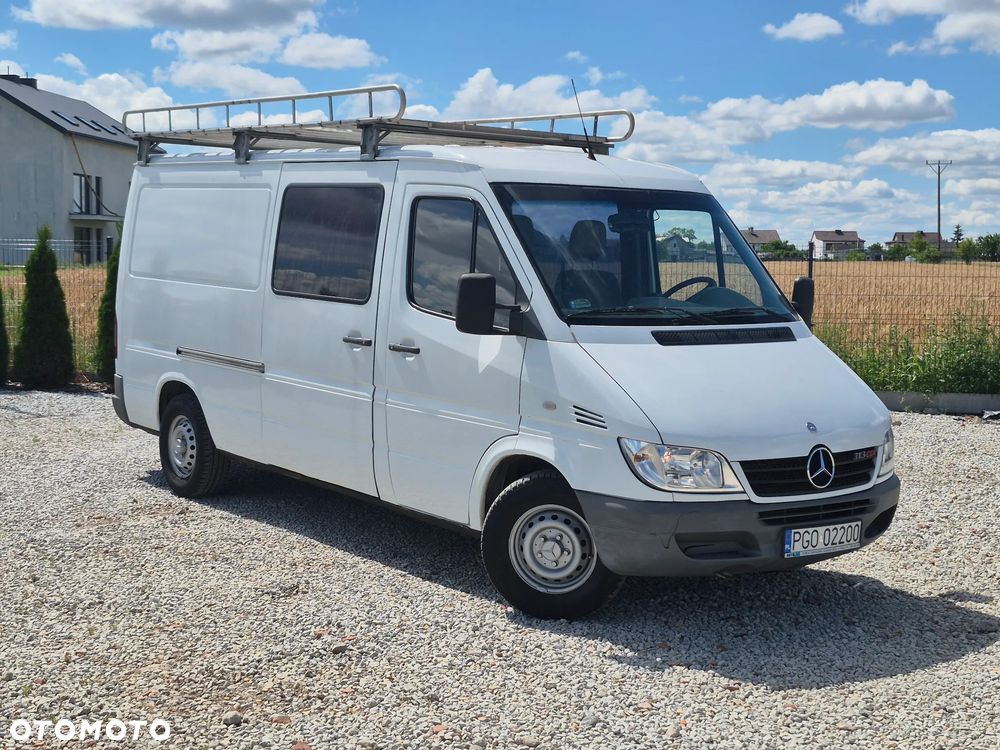 Mercedes-Benz Sprinter - 4