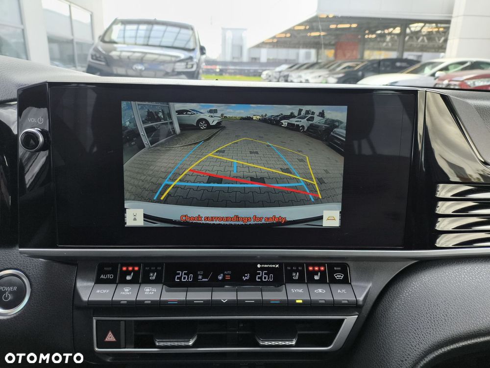 Toyota Camry - 19