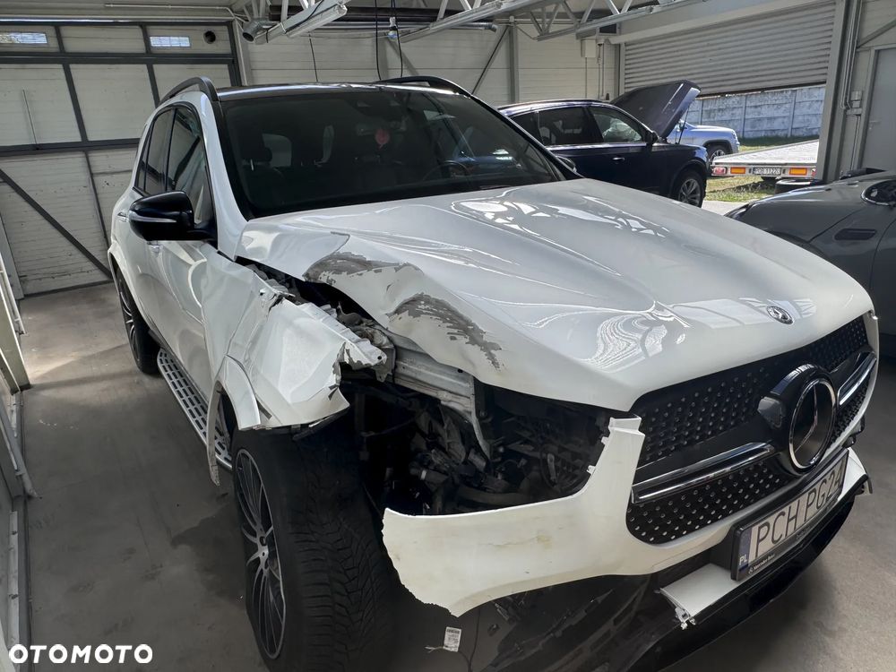 Mercedes-Benz GLE 400 d 4Matic 9G-TRONIC AMG Line - 8