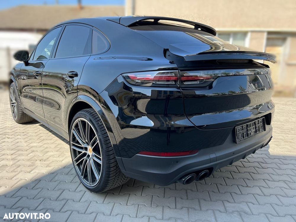 Porsche Cayenne Coupe - 4