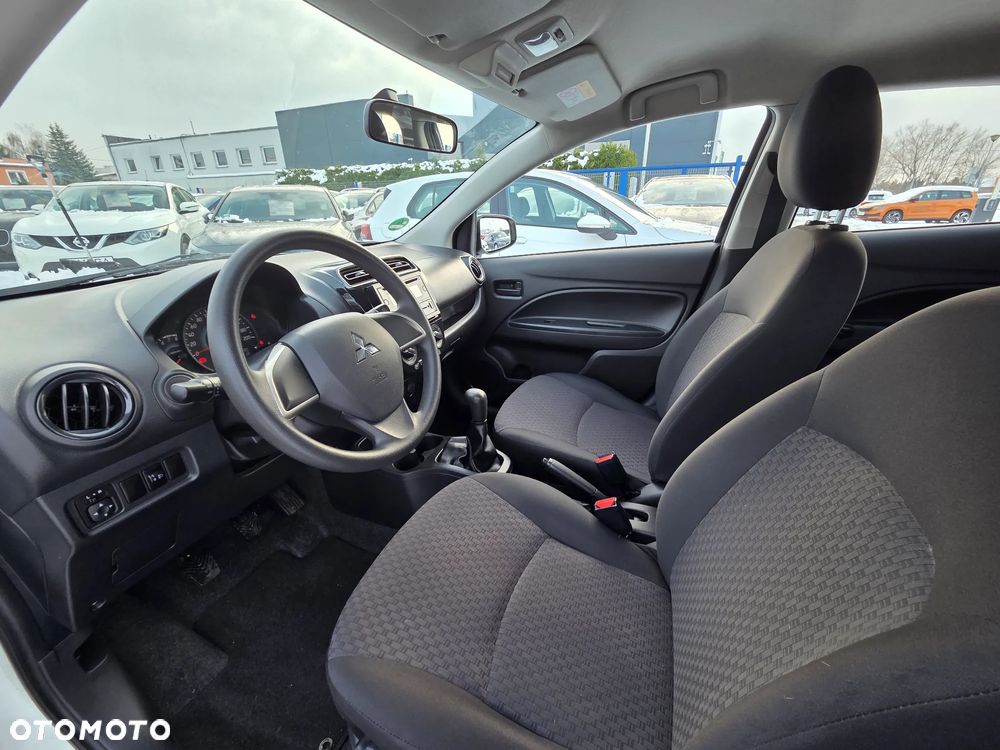 Mitsubishi Space Star 1.0 - 10