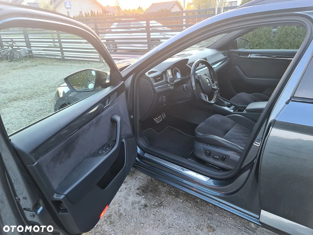 Skoda Superb 2.0 TDI Sportline DSG - 7