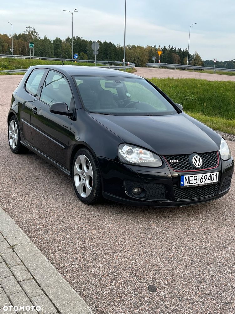 Volkswagen Golf 2.0 TSI GTI - 2