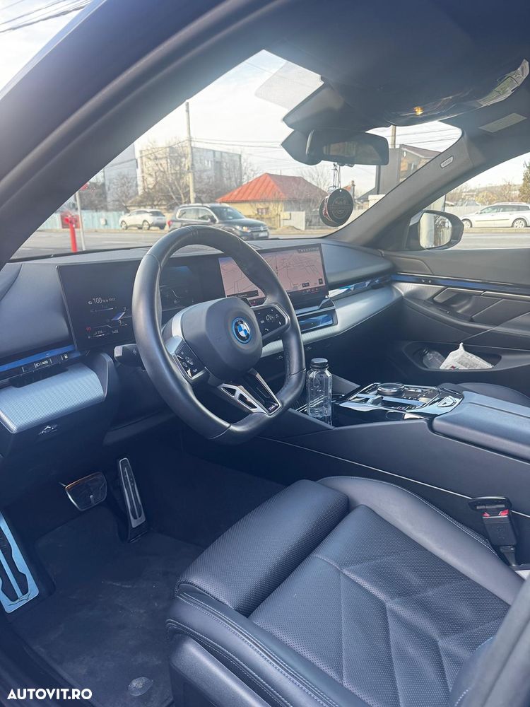 BMW Seria 5 530e Aut. - 4